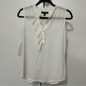 Banana republic sleeveless shirt with ruffles